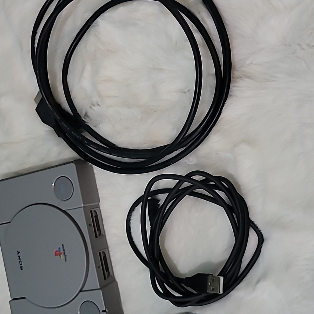 Playstation Mini - Picture 8 of 11